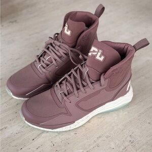 APL TechLoom Defender, M8.5/W10, Brand New